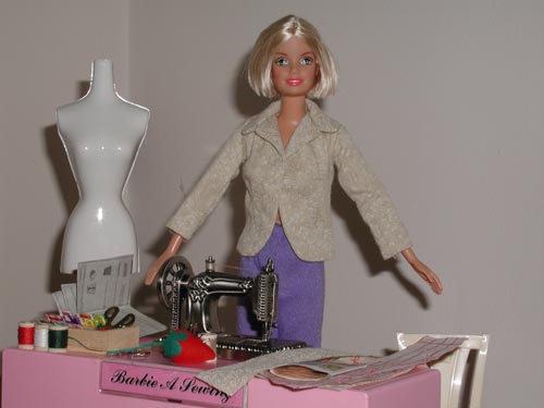 Barbie Her Coat Fits